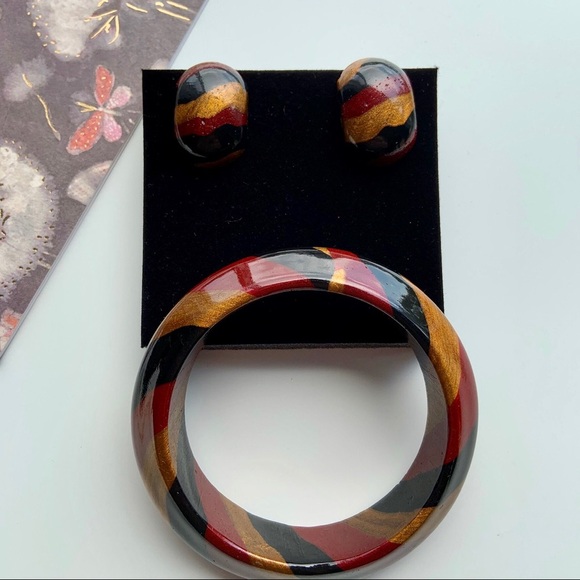 🛍️🛍️ Painted wood bracelet and earrings set - Picture 7 of 8